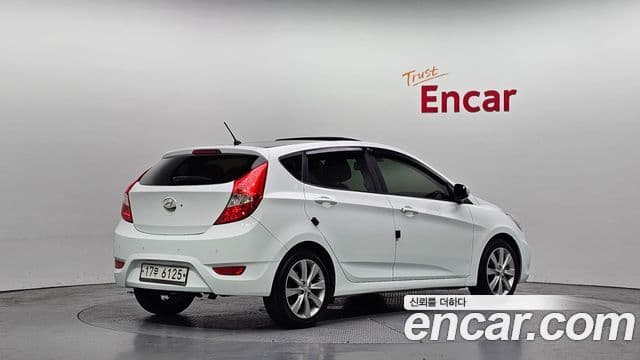 Hyundai Accent(новый кузов / новое поколение) Premier, 2013 2
