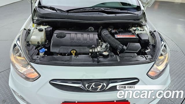 Hyundai Accent(новый кузов / новое поколение) Premier, 2013 6