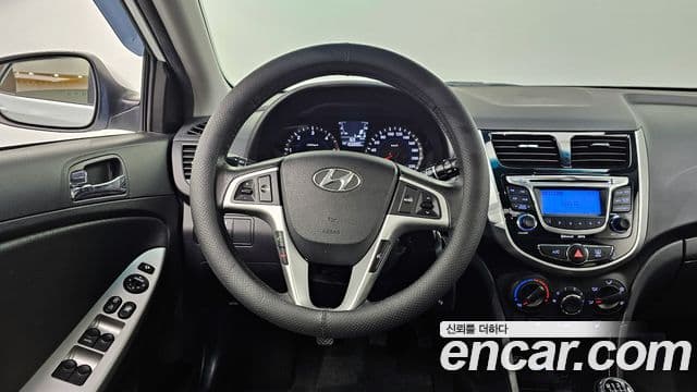 Hyundai Accent(новый кузов / новое поколение) Premier, 2013 13