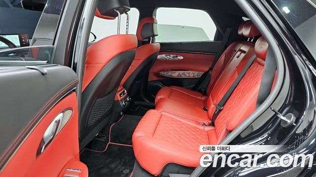 Genesis GV70, 2022 13