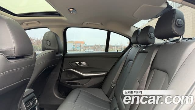 BMW 3시리즈 (G20), 2025 10