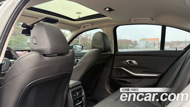 BMW 3시리즈 (G20), 2025 14