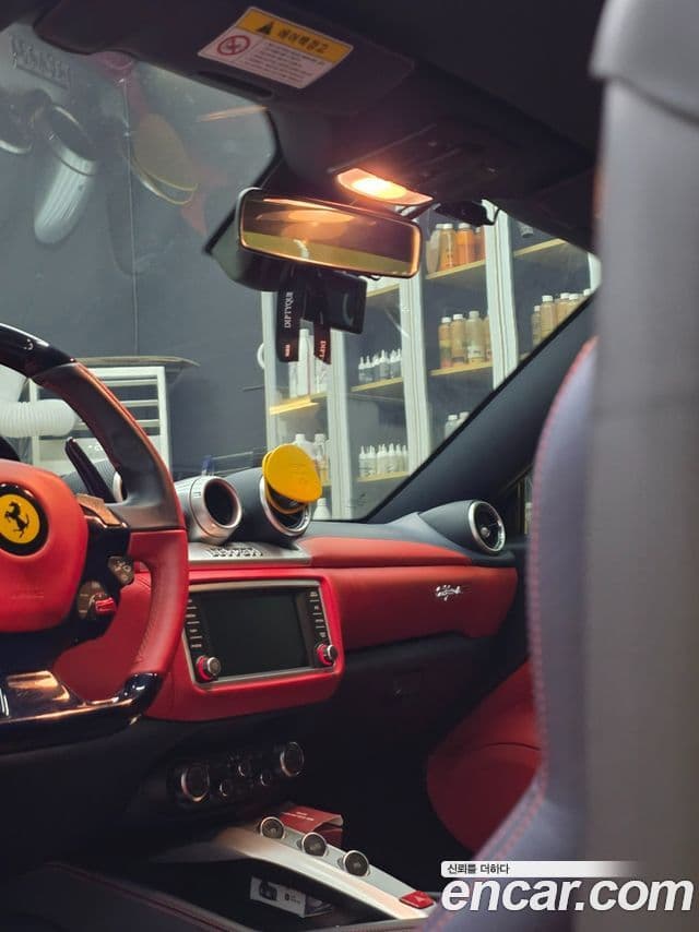 Ferrari 캘리포니아 T 3.9 V8, 2015 11