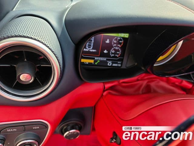 Ferrari 캘리포니아 T 3.9 V8, 2015 12