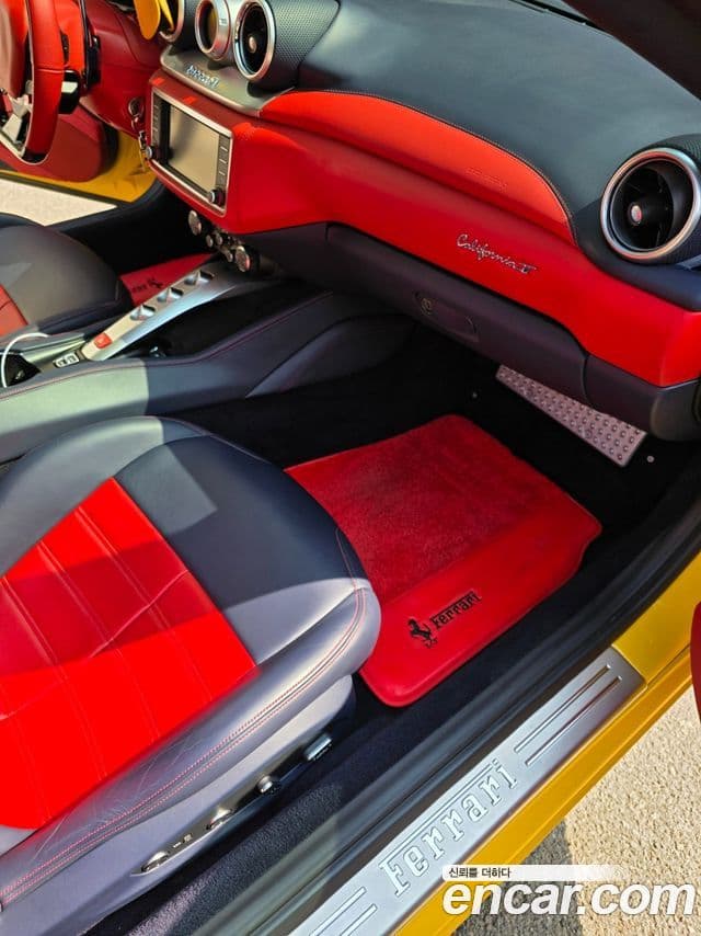 Ferrari 캘리포니아 T 3.9 V8, 2015 13