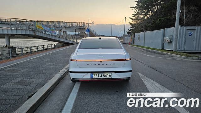 Hyundai Grandeur гибрид (GN7) Calligraphy, 2025 9