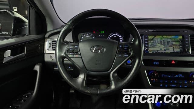 Hyundai LF Sonata 2.0 Smart, 2015 13
