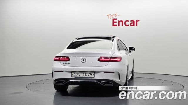 Mercedes-Benz E-класс W213 E220d купе, 2017 4