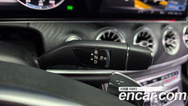 Mercedes-Benz E-класс W213 E220d купе, 2017 9