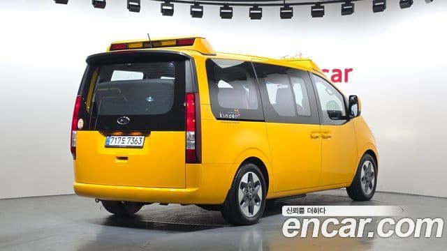 Hyundai Staria 15인승, 2022 2