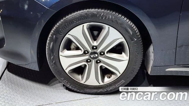 Kia K5 гибрид 2세대 Noblesse, 2018 все фото