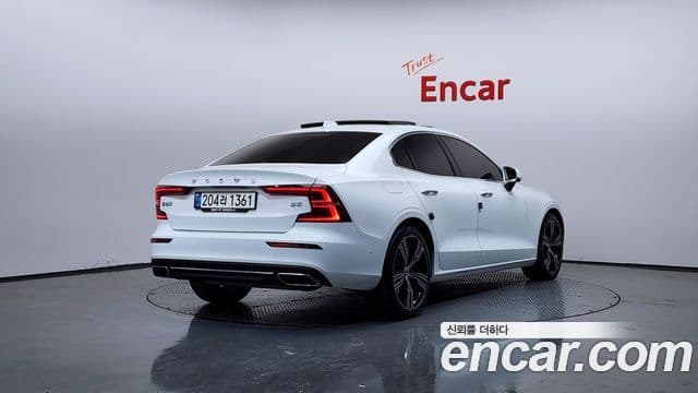 Volvo S60 3세대 B5 Inscription, 2021 2