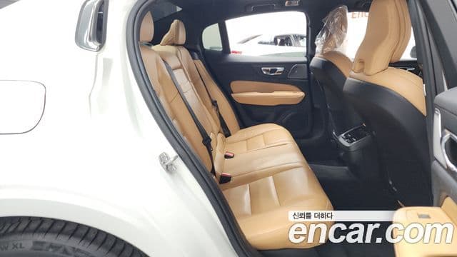 Volvo S60 3세대 B5 Inscription, 2021 12