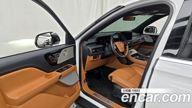 Lincoln Aviator 2세대 3.0 Black Label AWD, 2025 10