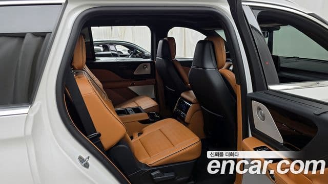 Lincoln Aviator 2세대 3.0 Black Label AWD, 2025 12
