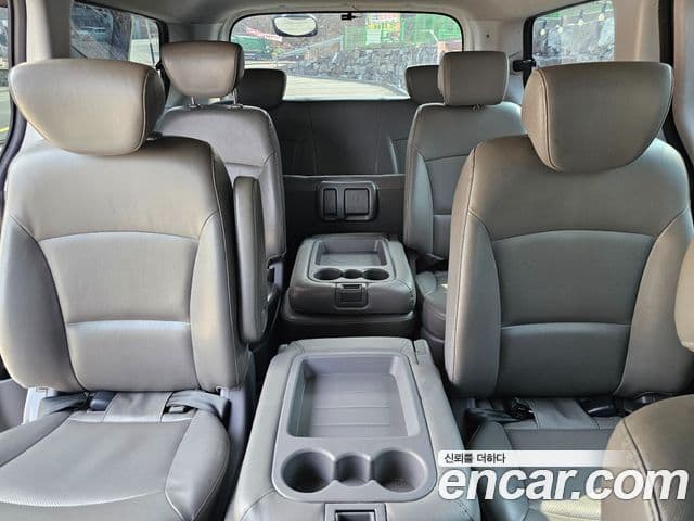 Hyundai Grand Starex CVX Deluxe, 2014 14