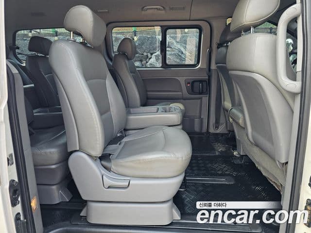 Hyundai Grand Starex CVX Deluxe, 2014 16