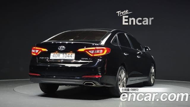 Hyundai LF Sonata Premium, 2015 2