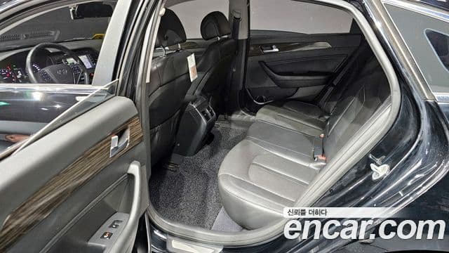 Hyundai LF Sonata Premium, 2015 12