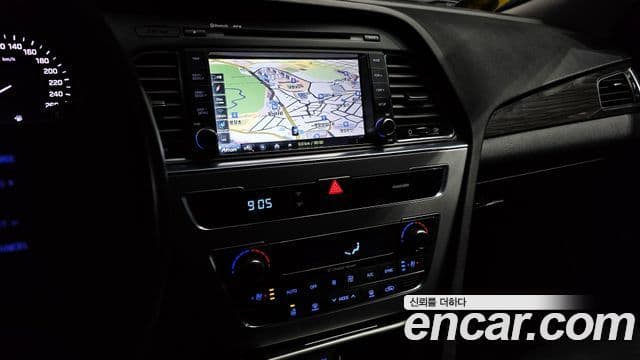 Hyundai LF Sonata Premium, 2015 15