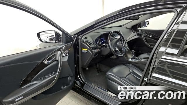 Hyundai Grandeur HG Modern, 2015 10