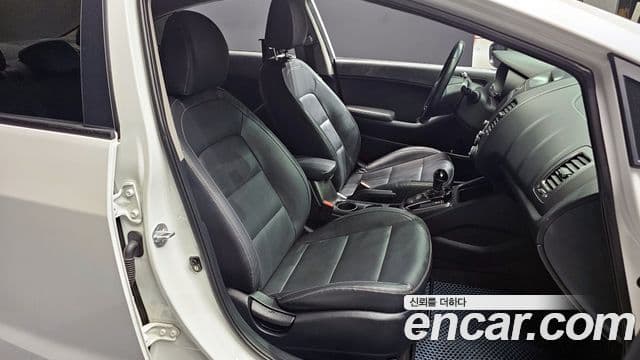 Kia The / новый New K3 Prestige, 2017 10