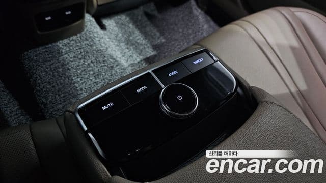 Kia K8 гибрид Noblesse, 2022 18