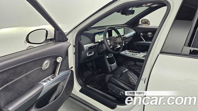Genesis GV60 Standard, 2022 11