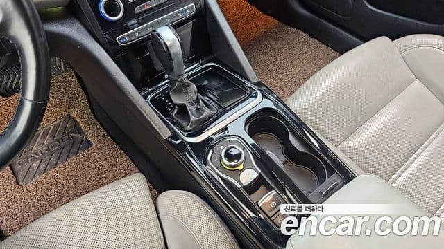 Renault Korea(Samsung) SM6 2.0 LPe RE (для людей с инвалидностью), 2019 9