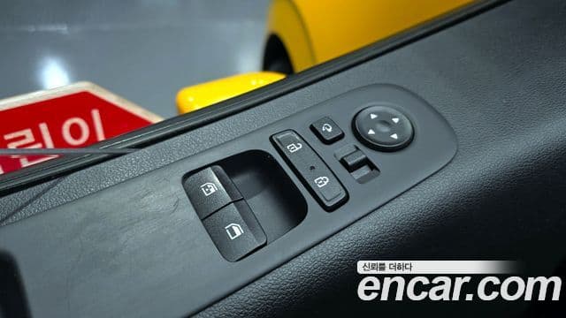 Hyundai Staria 15인승, 2023 19