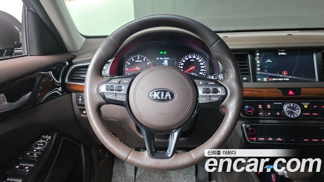 Kia All New K7 Noblesse, 2016 13