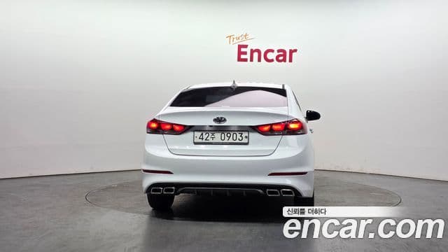 Hyundai Avante AD 1.6 GDI Smart, 2016 4