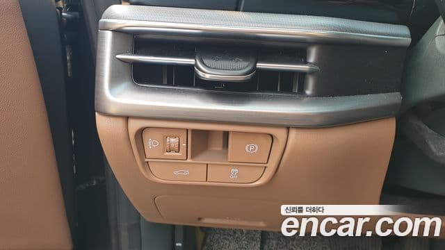 Hyundai Grandeur (GN7) Premium Plus, 2023 13