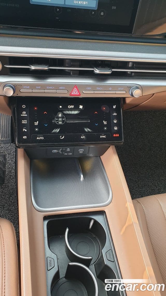 Hyundai Grandeur (GN7) Premium Plus, 2023 15