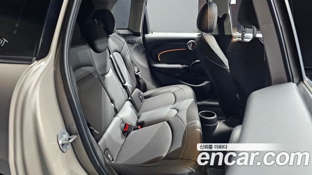 Mini Cooper S 3세대, 2022 12