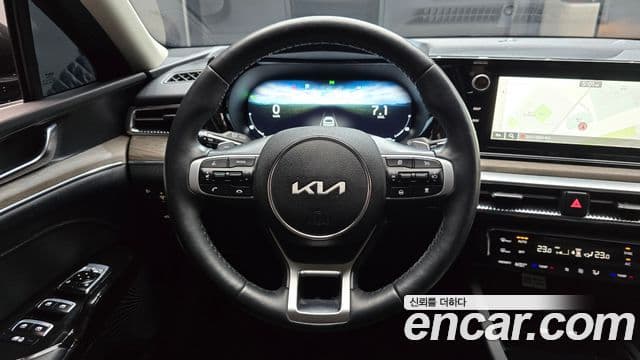Kia K5 гибрид 3세대 Noblesse, 2023 13