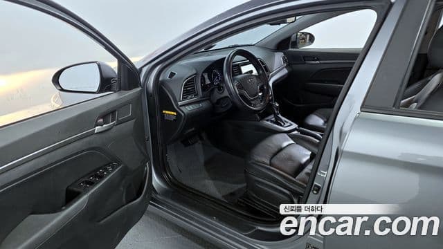 Hyundai Avante AD 1.6 GDI Smart, 2017 10