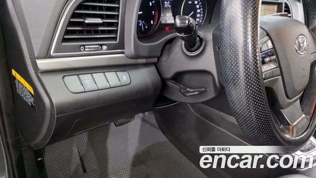 Hyundai Avante AD 1.6 GDI Smart, 2017 15