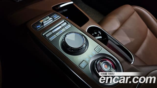 Genesis GV70, 2021 9