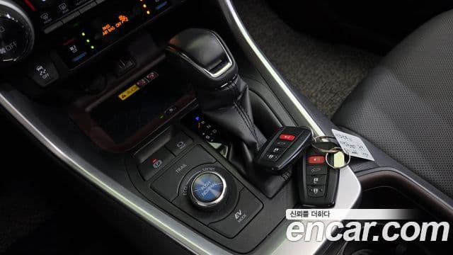 Toyota RAV4 5세대 2.5 4WD гибрид LTD, 2024 9