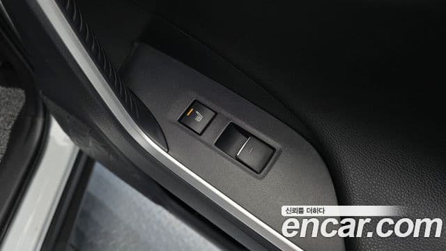 Toyota RAV4 5세대 2.5 4WD гибрид LTD, 2024 18