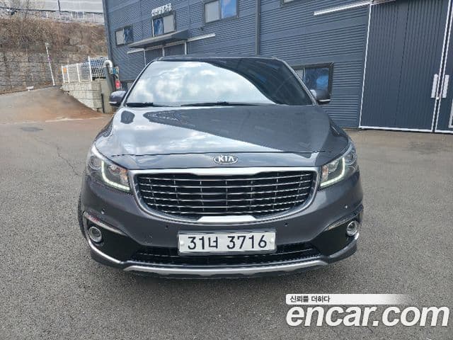 Kia All New Carnival Prestige, 2017 3