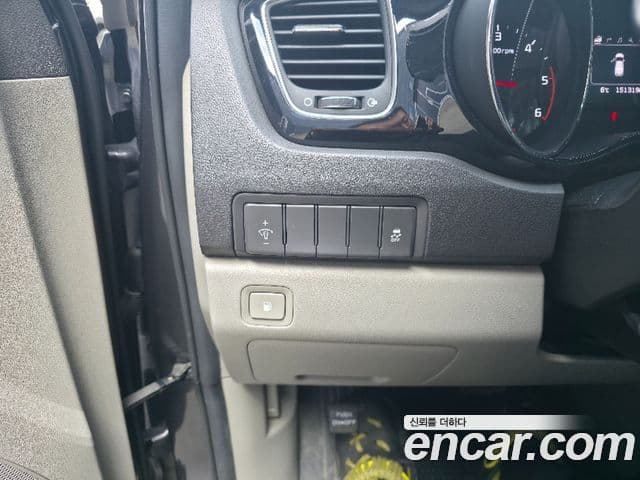 Kia All New Carnival Prestige, 2017 15