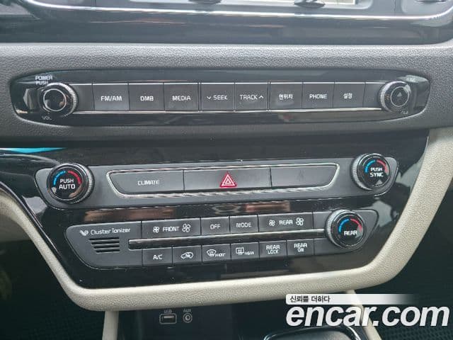 Kia All New Carnival Prestige, 2017 18