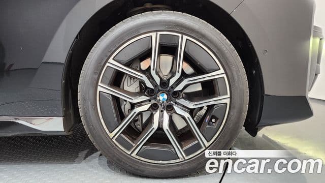 BMW 7시리즈 (G70) 740i xDrive M Sport Limited, 2025 все фото