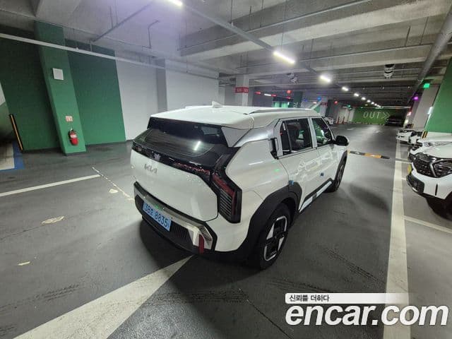 Kia EV3 Earth, 2026 9