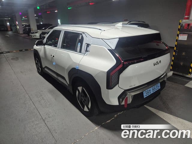 Kia EV3 Earth, 2026 11