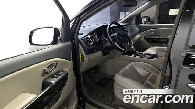 Kia The / новый New Carnival Special, 2019 10