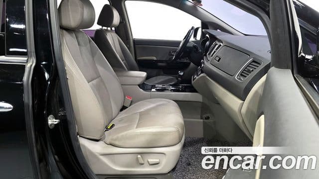 Kia The / новый New Carnival Special, 2019 11