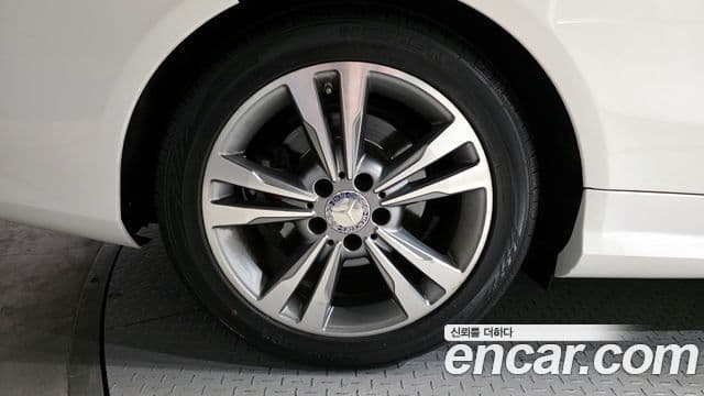 Mercedes-Benz E-класс W212 E200 купе, 2016 все фото